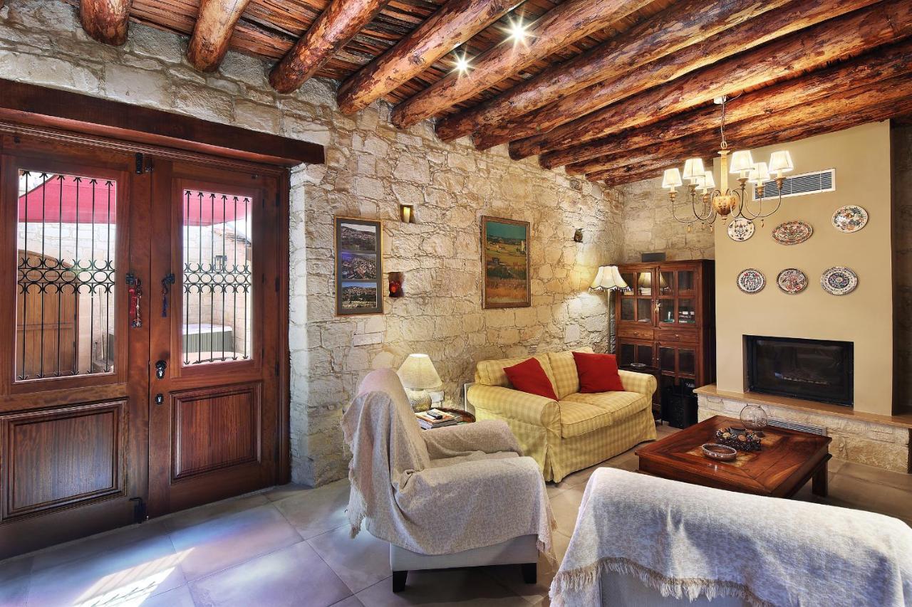 Kantara House - A Rural Retreat Of Comfort & Class! Arsos ภายนอก รูปภาพ